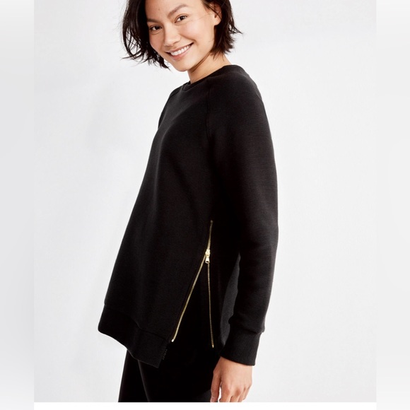 New without tags - Varley pullover
